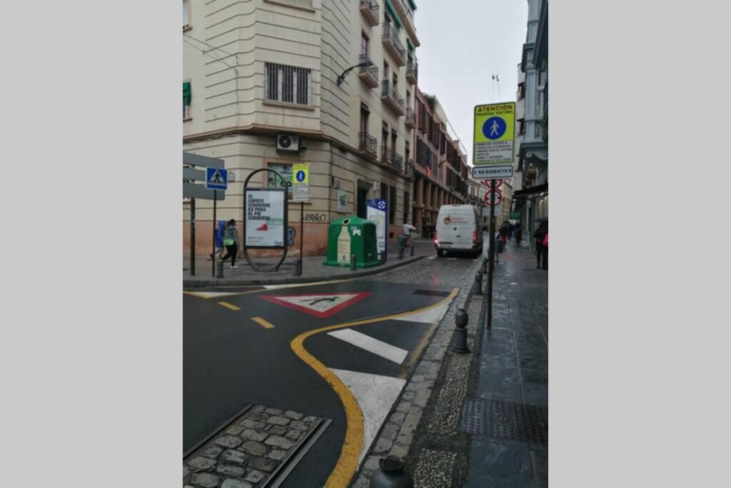 Piso En El Centro De Granada Con Garaje Incluido Gratis Apartment Bagian luar foto